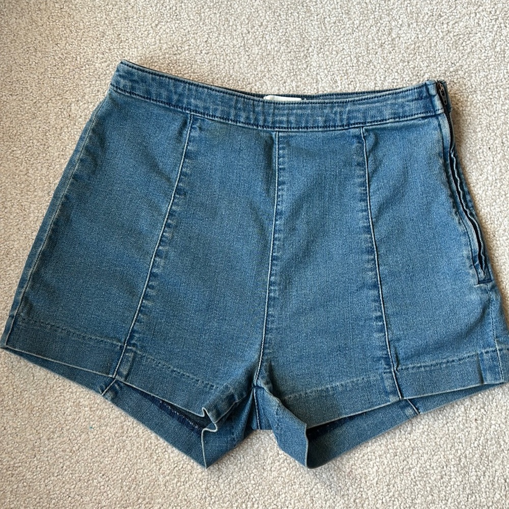 H&M High Waisted Denim Shorts - Size 8 (XS/S)